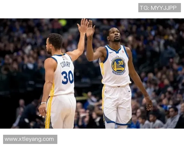 GM调查揭示关键时刻谁能投中致胜球库里居首杜兰特哈利紧随其后 GM调查揭示关键时刻谁能投中致胜球库里居首杜兰特哈利紧随其后