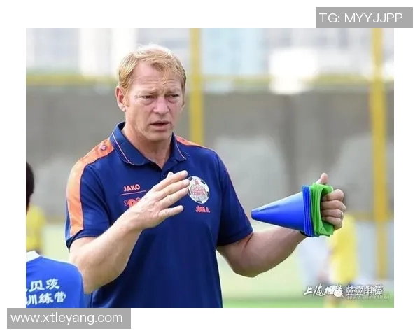 阿尔克马尔总监霍伊贝尔茨确认赛季结束后将正式离任