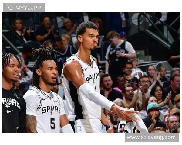 文班强调卡斯尔的潜力只需给予足够空间他便能展翅高飞