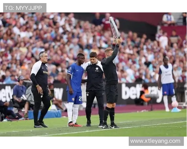 亨利首次造访热刺新球场感慨老球场胜利回忆与新场地的不同体验 亨利首次造访热刺新球场感慨老球场胜利回忆与新场地的不同体验