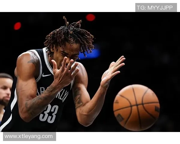 克拉克斯顿赛季数据亮眼场均131分75篮板4助攻14盖帽领跑全队 克拉克斯顿赛季数据亮眼场均131分75篮板4助攻14盖帽领跑全队