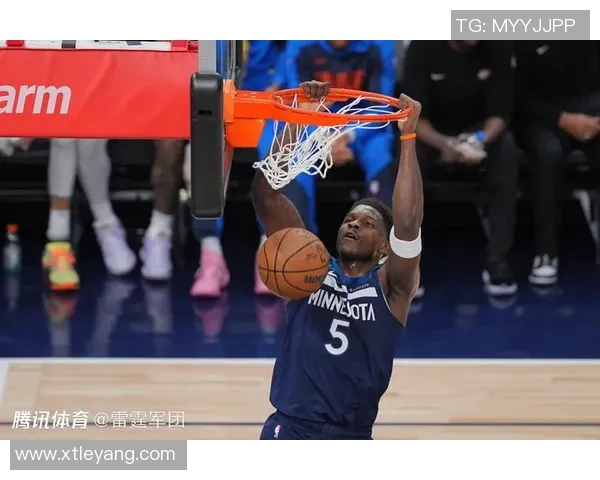 华子承担持球防守责任芬奇希望减轻麦丹犯规压力 华子承担持球防守责任芬奇希望减轻麦丹犯规压力