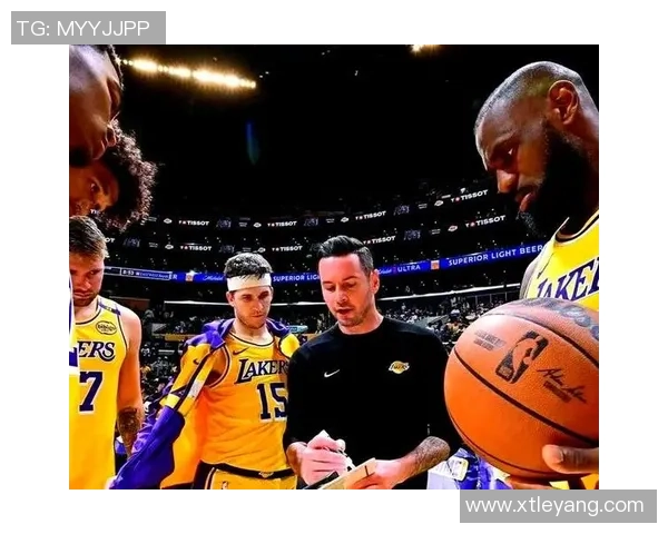 湖人队困境深重三核组合难解局势不如调整阵容发挥现有实力