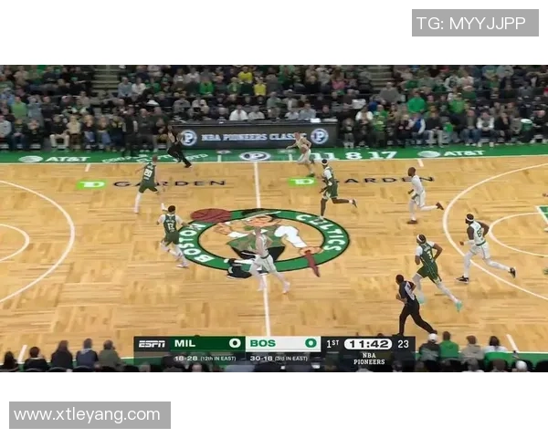 明日凯尔特人迎战雄鹿杰伦布朗伤愈复出助力球队争胜