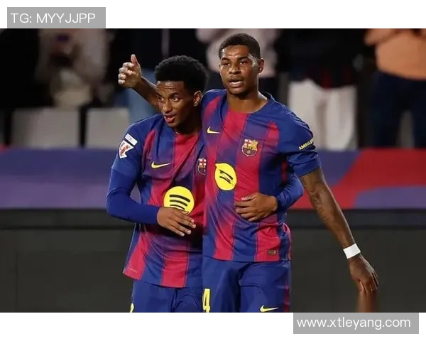 巴萨与切尔西交锋海报展示球员乘坐伦敦地铁拉什福德与库库同框亮相